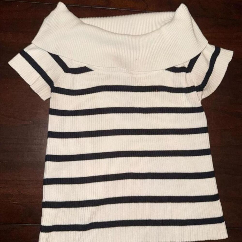 Oak-fort Women's Cream and Navy Jumper